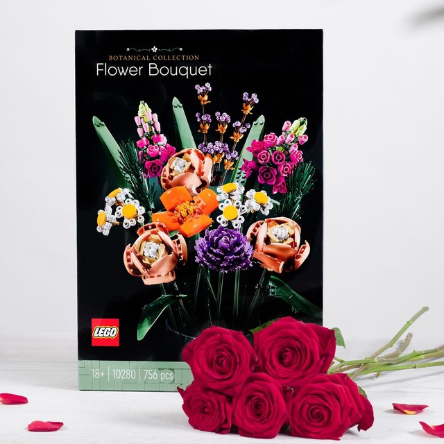 Roses & Bouquet LEGO
