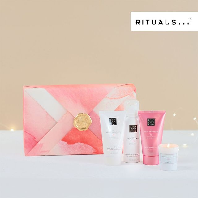 Brassée de pivoines et son coffret Rituals