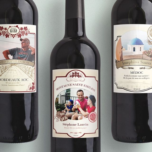 Bouteille de vin rouge personnalisée
