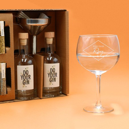 Kit de fabrication de gin avec verre personnalisé