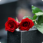Choisir des fleurs pour un deuil : guide et conseils