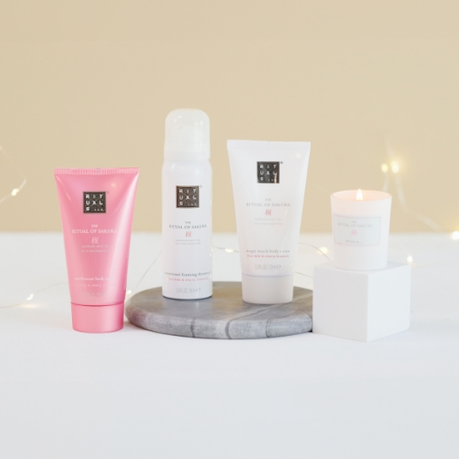 Les 4 essentiels bien-être de la collection The Ritual of Sakura